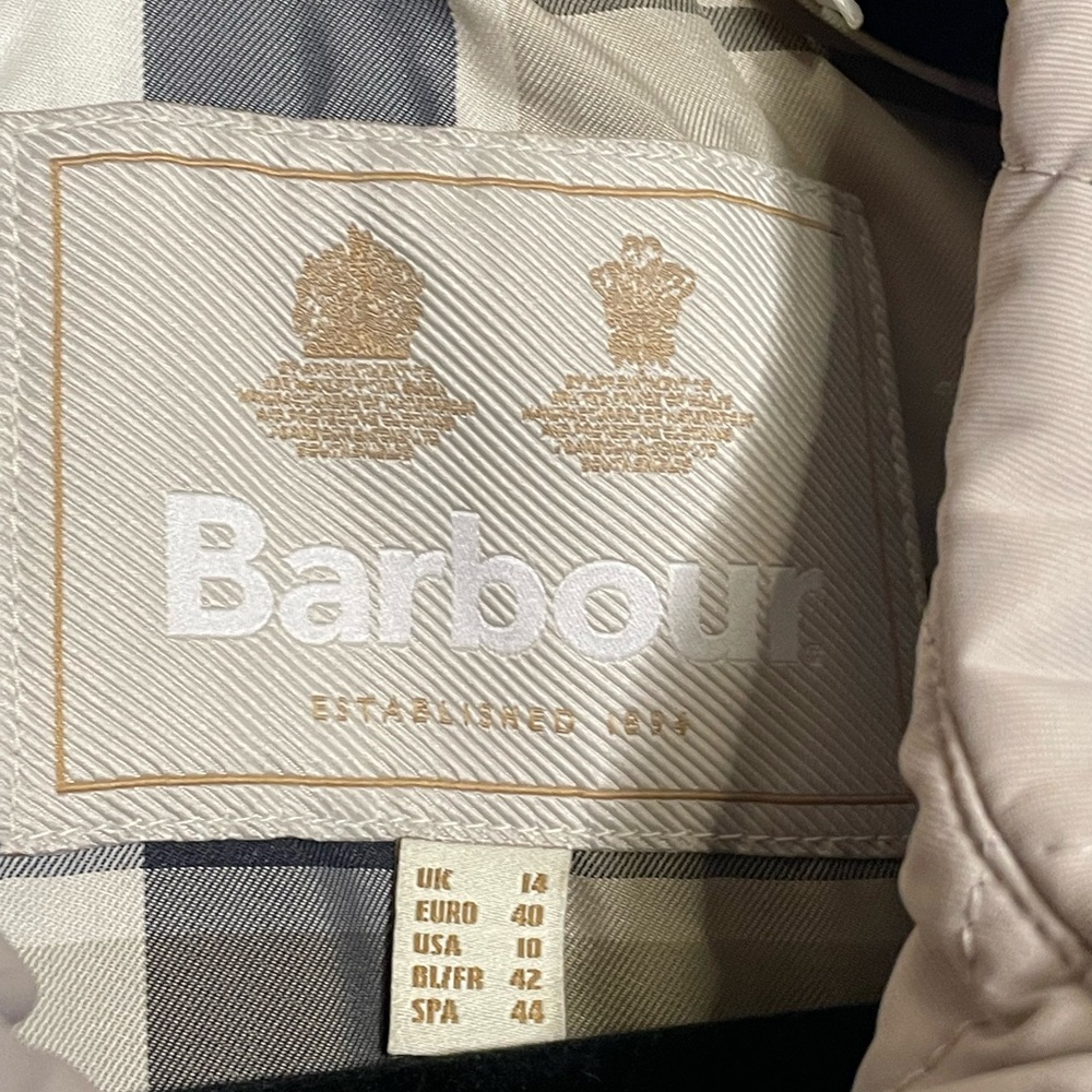 Barbour Rosalind Quilted Belted Trench Coat - Picture 9 of 10